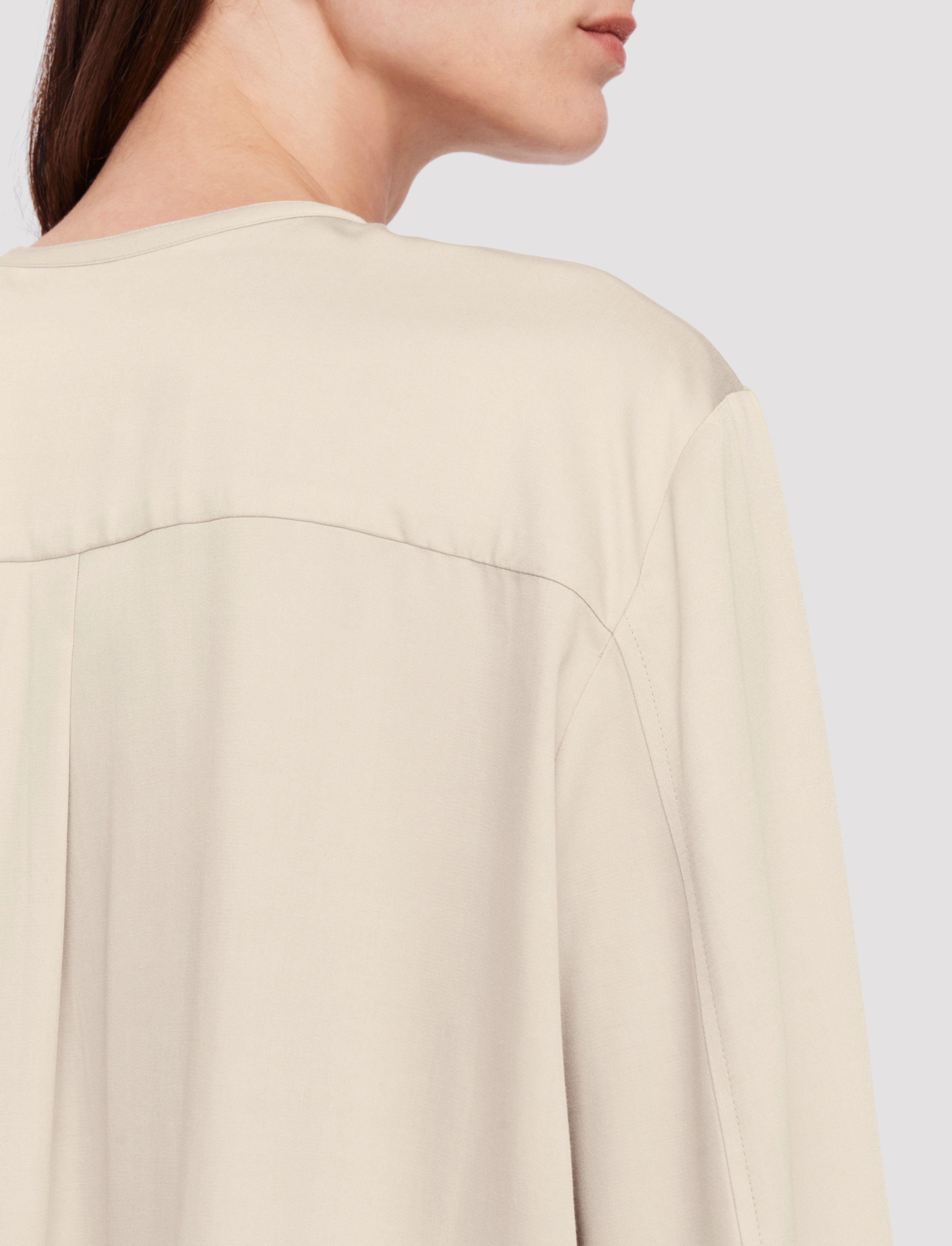 Vega Soft Viscose Tailoring Shirt Comfort Fit Silhouette