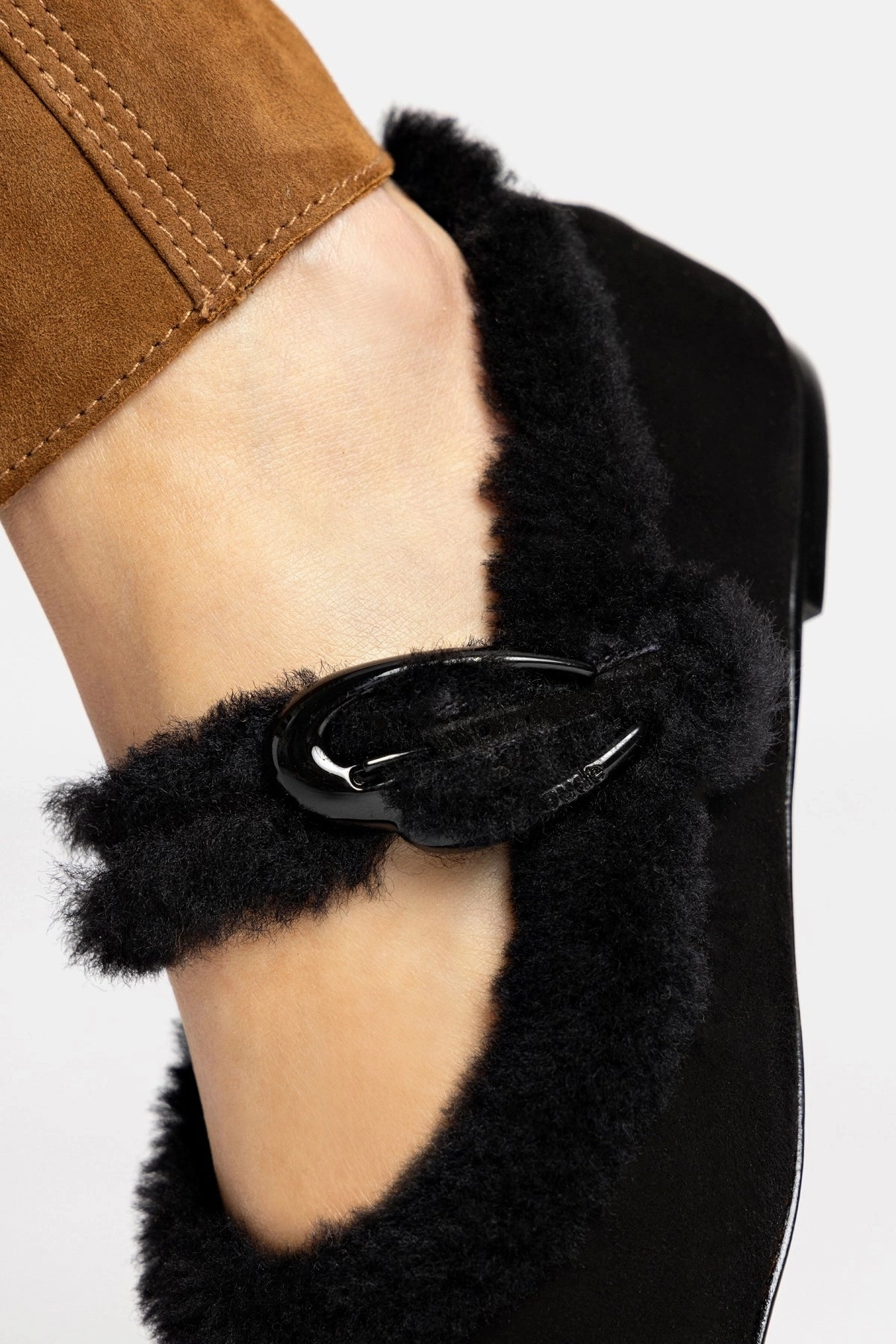 Verona Ballet Flat In Black Suede And Black Shearling Street Fair