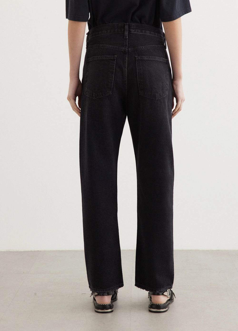 Weekend Warrior Smooth All Rounder 90's Mid Rise Straight Jeans