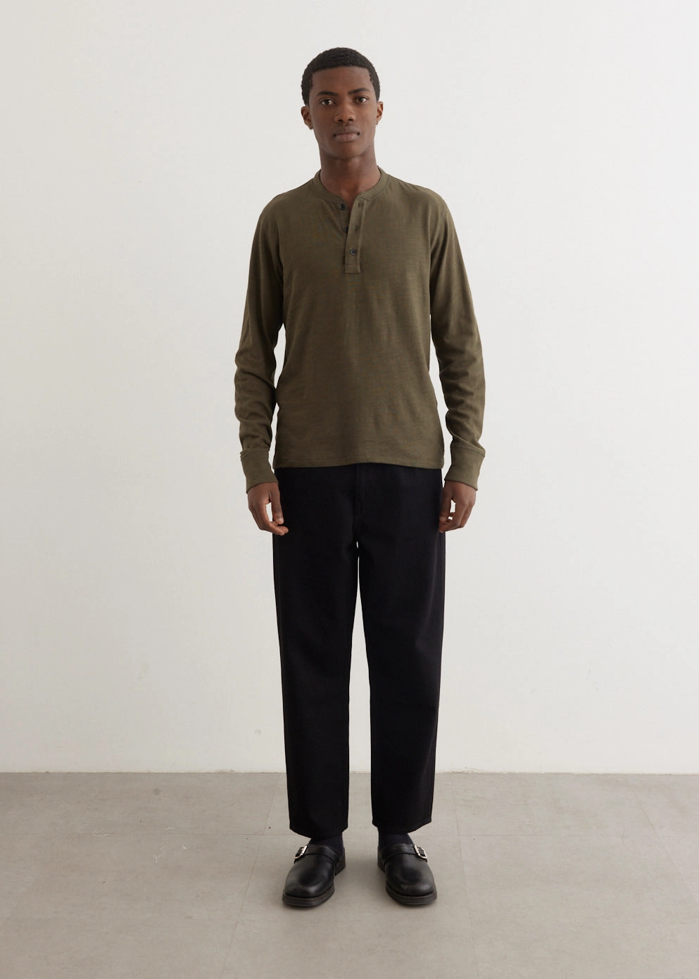 RB Taper Fit Jeans Effortless Look