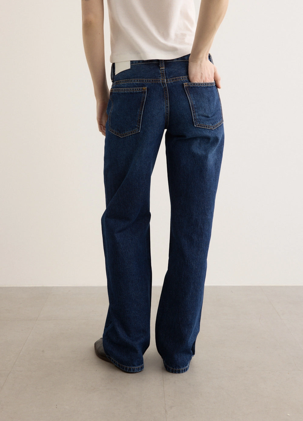 Base Layer Lightwear Option 90s Low Rise Jeans