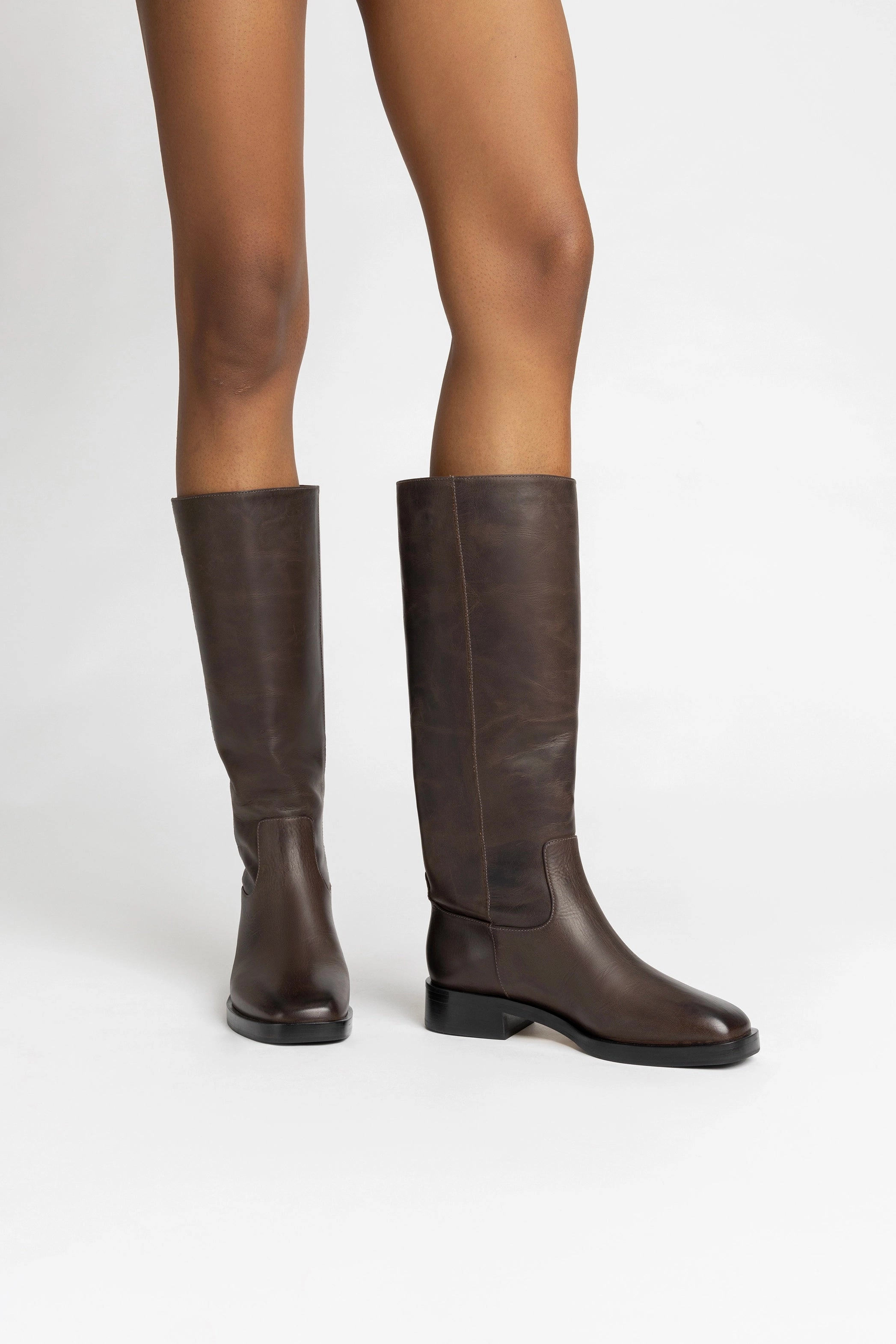 Flexible Anne Boot In Brown Shadow Leather