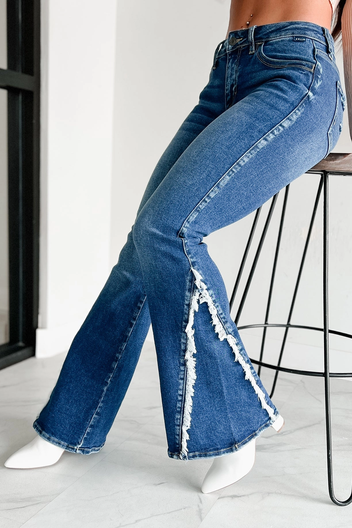 Student Outfit Streetwear Fan Grissom Mid Rise Frayed Cello Flare Jeans (Medium)