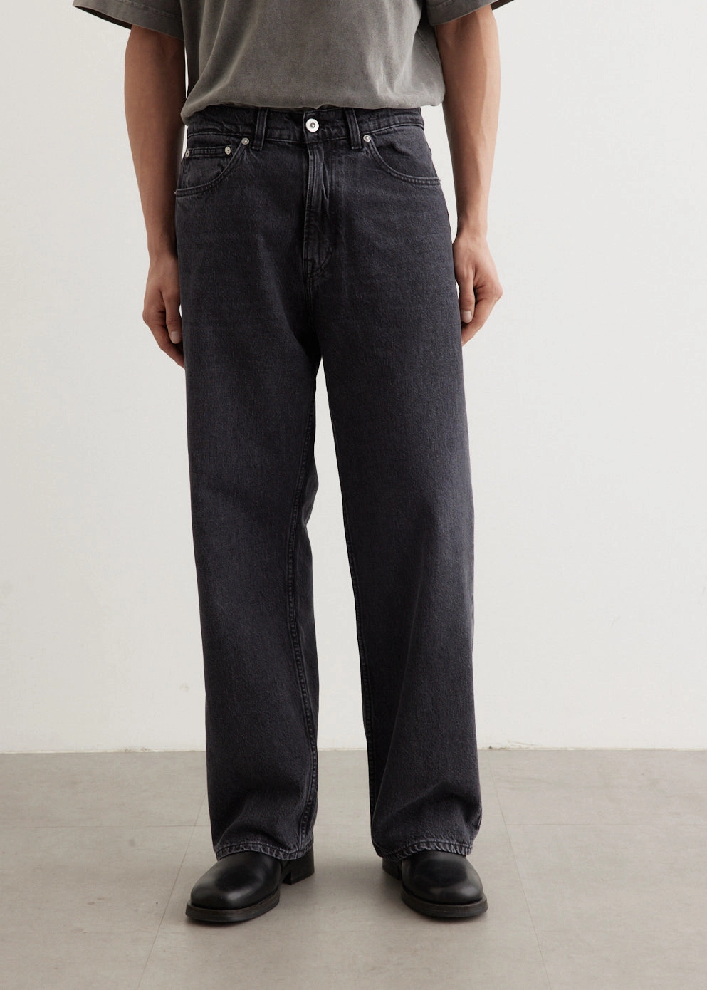 Simple Touch Third Cut Jeans