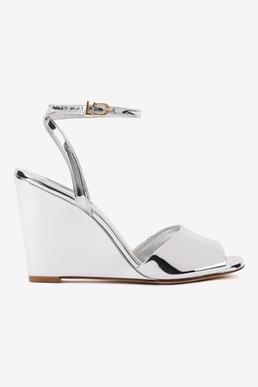 Breathable Flats Resort Look Yves Wedge In Silver Specchio